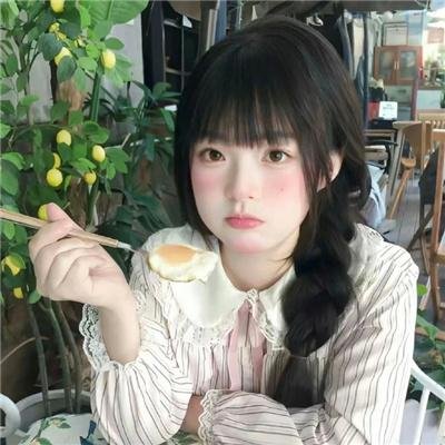 月亮中的亚马逊女人